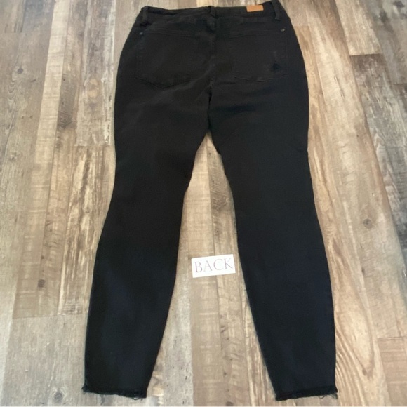 JUDY BLUE Black High Rise Distressed Skinny Fit Jeans Size 14W - Picture 9 of 13